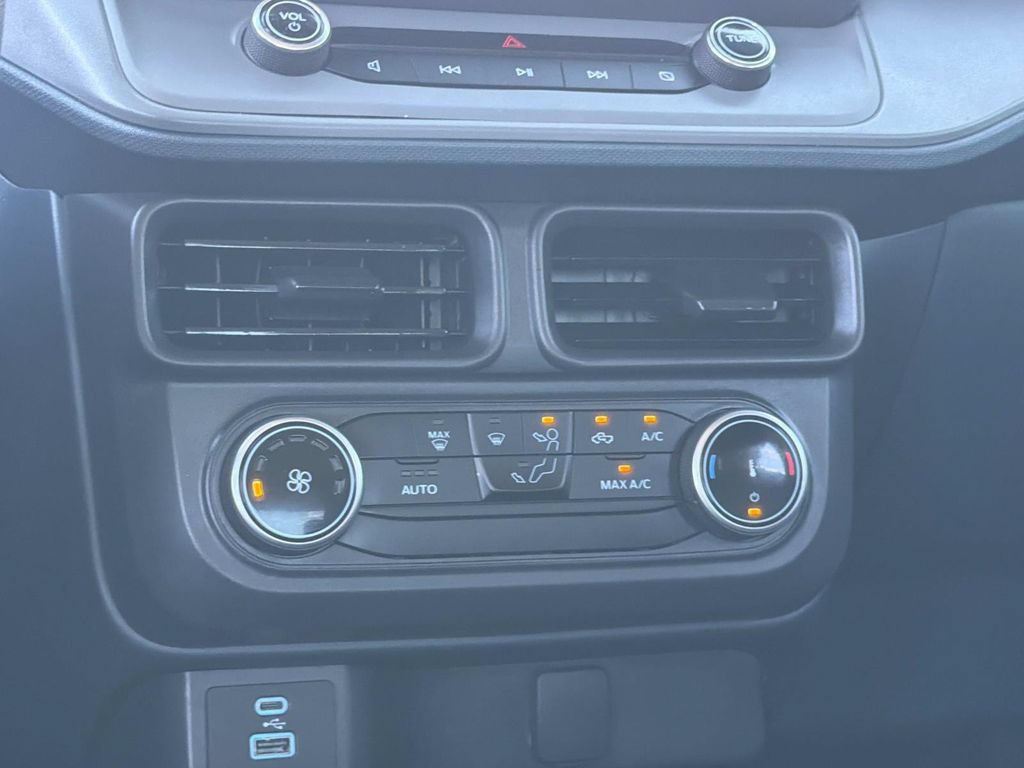 Certified 2024 Ford Maverick XL FWD image 15