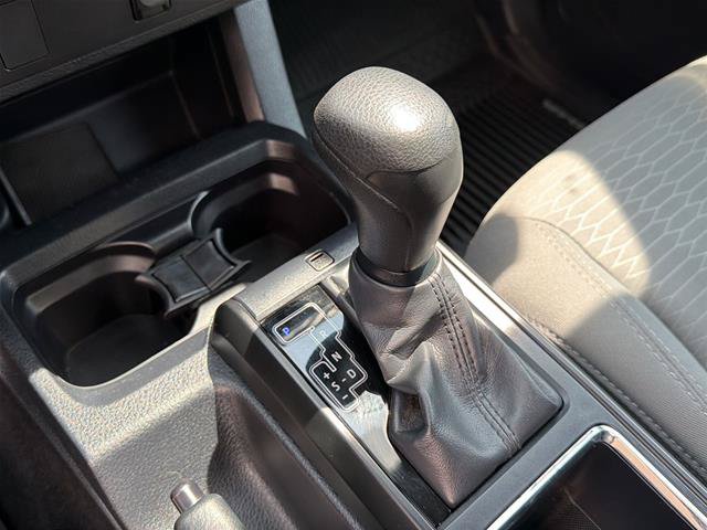 Used 2019 Toyota Tacoma SR AWD/4WD image 29