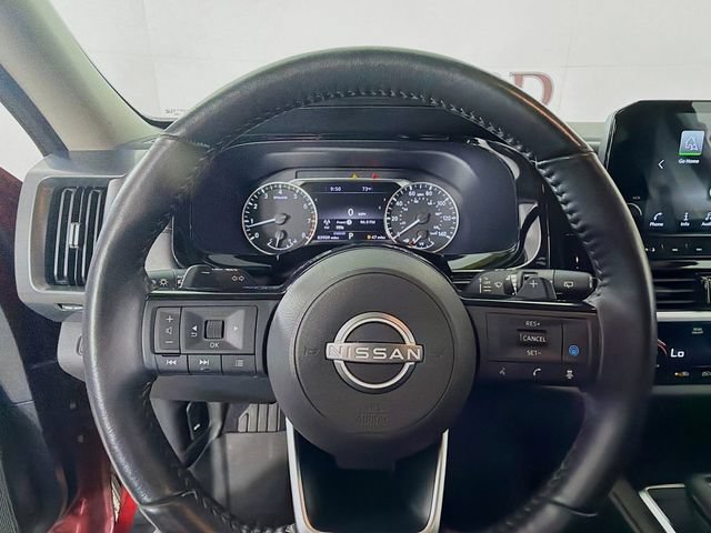 Used 2022 Nissan Pathfinder SL FWD image 13