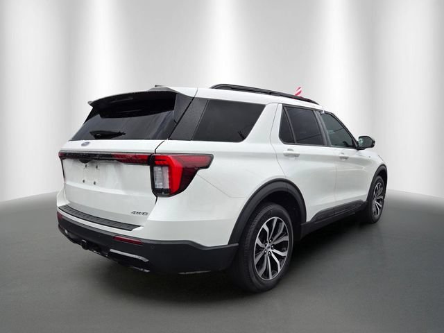 Certified 2025 Ford Explorer ST-Line AWD/4WD image 5