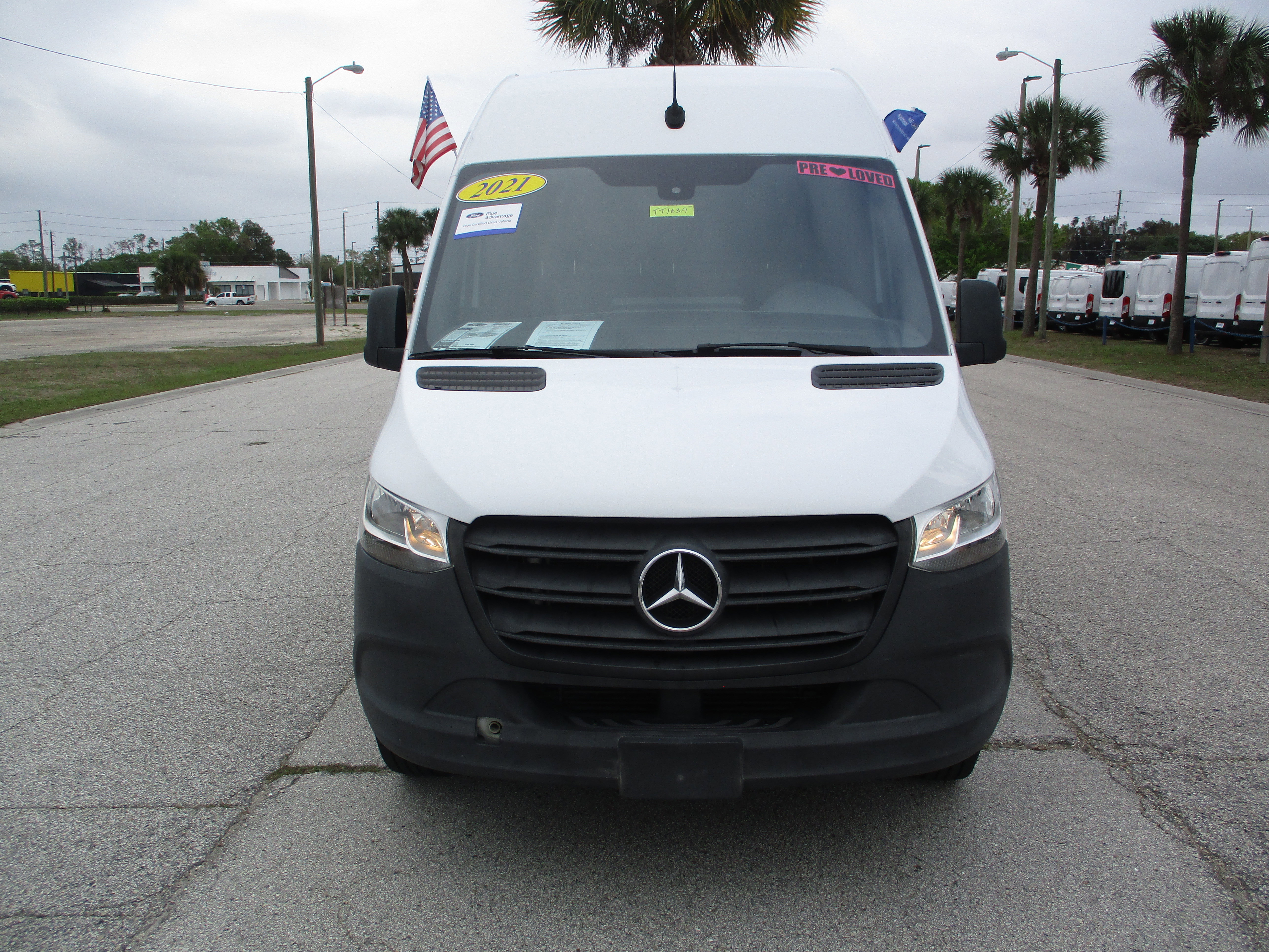Used 2021 Mercedes-Benz Sprinter 144 Cargo w/ Driver Convenience Package image 8