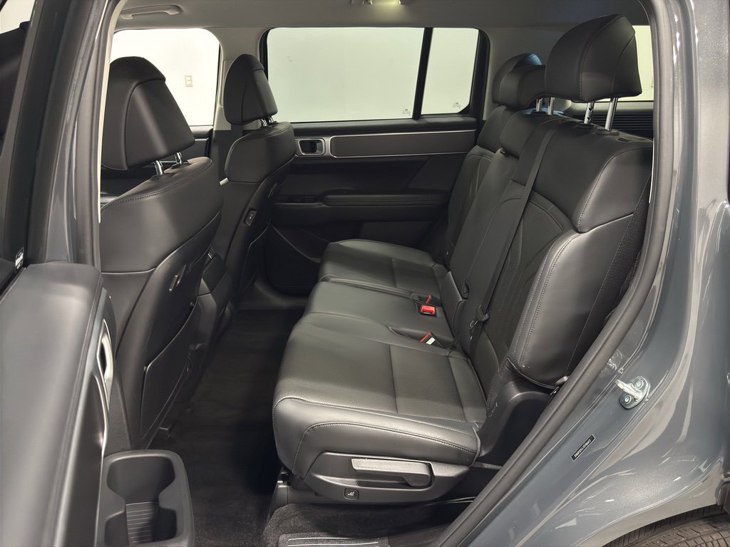 Used 2025 Hyundai Santa Fe SEL image 27