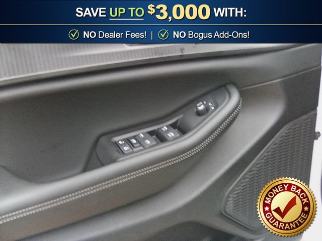 Used 2024 Jeep Grand Cherokee L Altitude AWD/4WD image 16