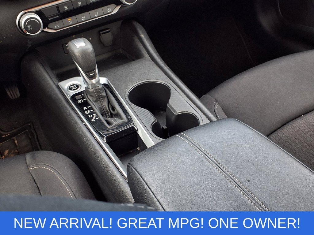 Used 2025 Nissan Altima 2.5 SV FWD image 9