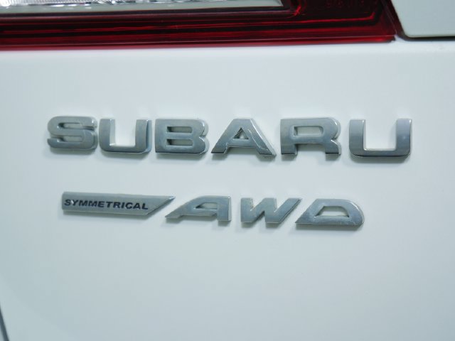 Used 2017 Subaru Outback 2.5i Limited AWD/4WD image 11