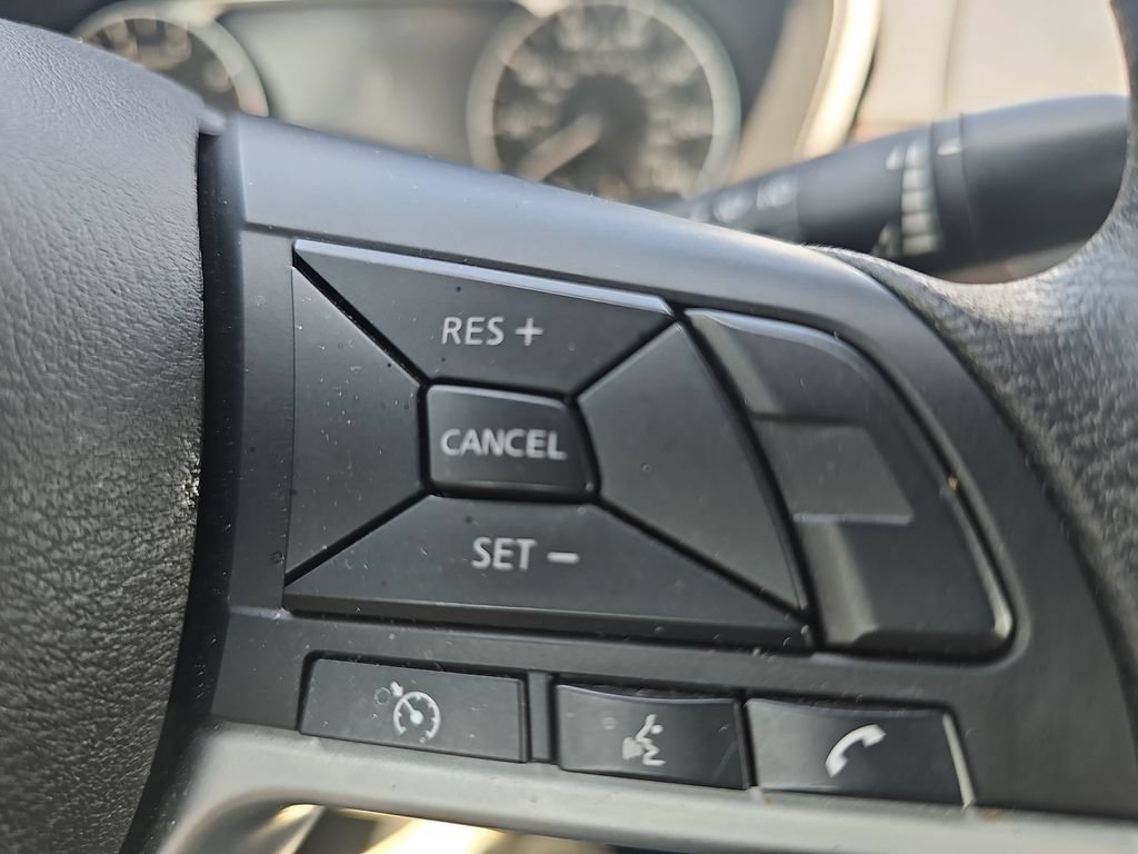 Used 2024 Nissan Altima 2.5 SV FWD image 18