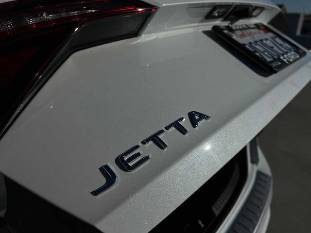 Used 2023 Volkswagen Jetta SE image 10