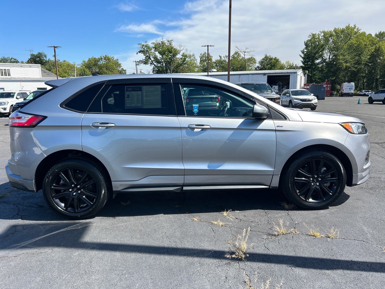 Certified 2022 Ford Edge ST-Line w/ Class II Trailer Tow Package AWD/4WD image 17