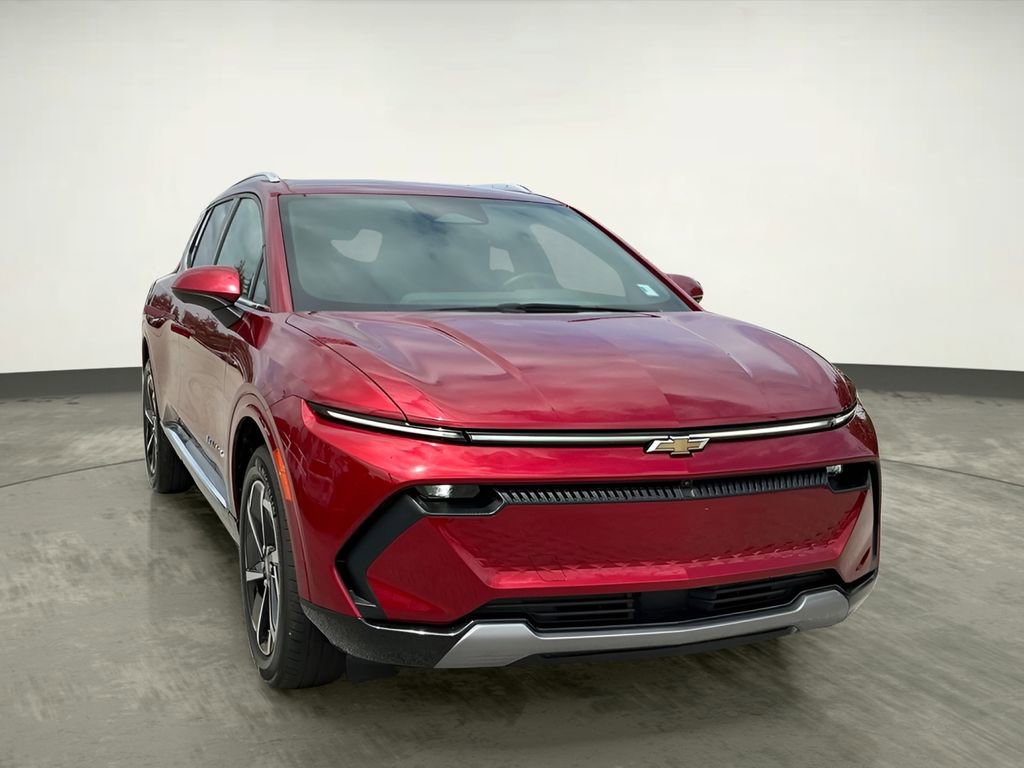 Used 2025 Chevrolet Equinox EV LT w/ Convenience Package image 12