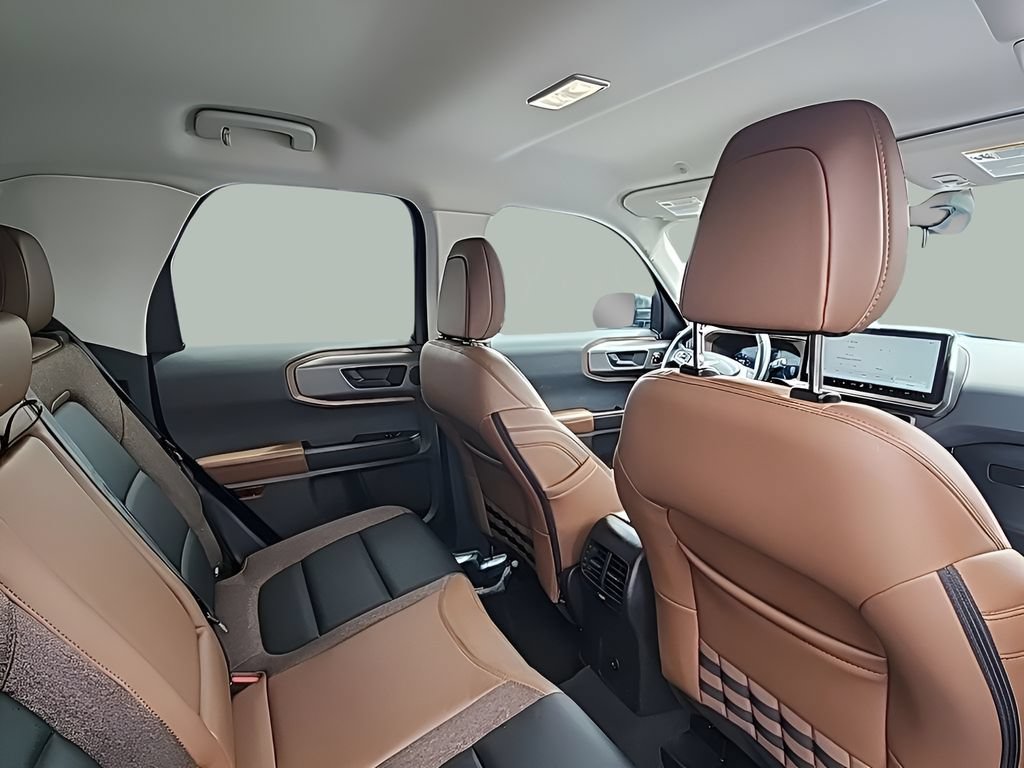 Certified 2025 Ford Bronco Sport Outer Banks w/ Outer Banks Tech Package+ AWD/4WD image 13