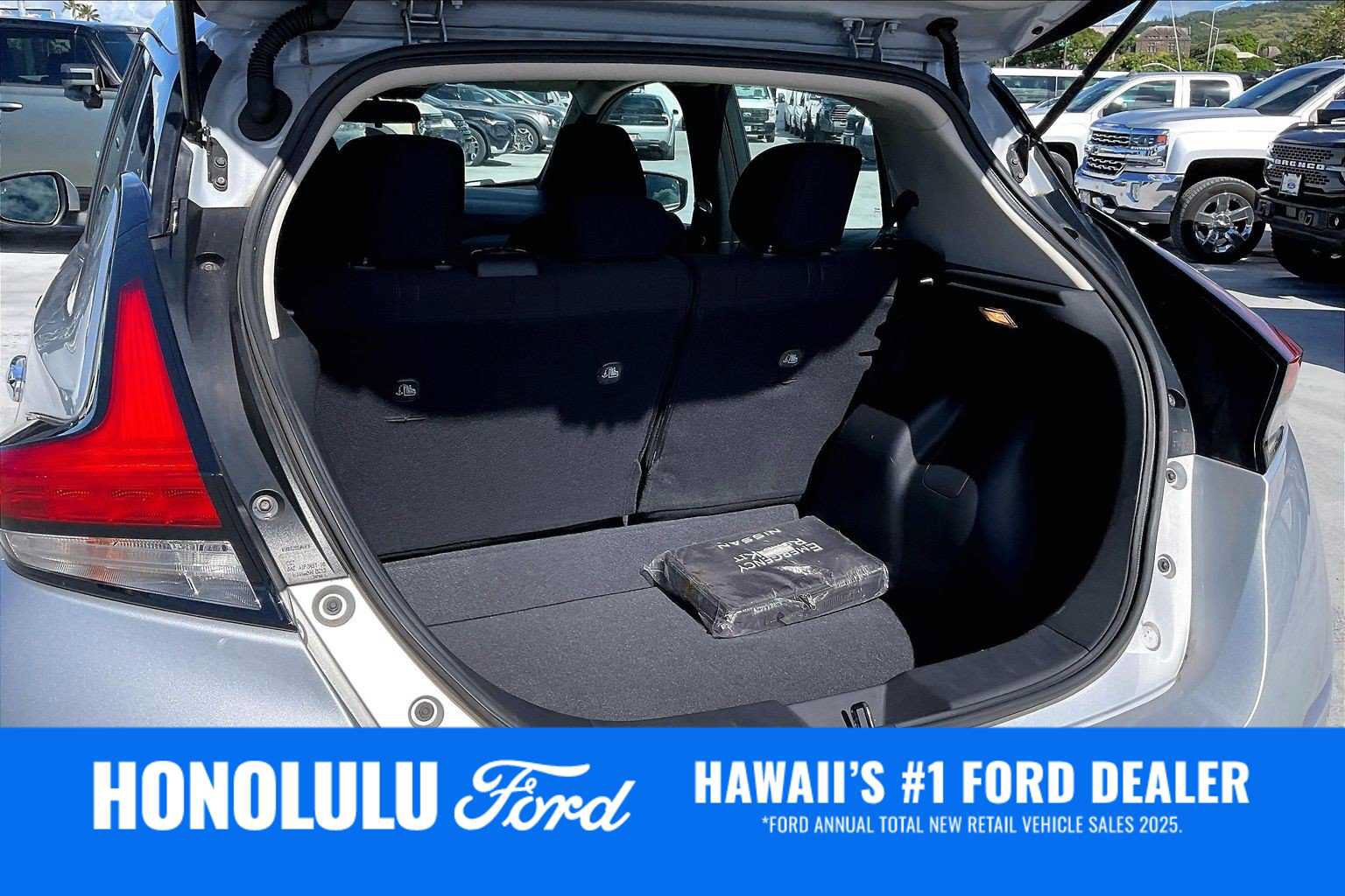 Used 2024 Nissan Leaf S FWD image 18
