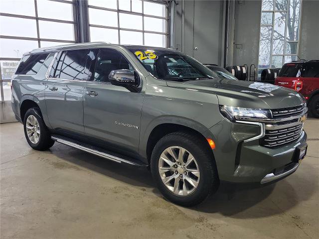 Used 2023 Chevrolet Suburban Premier image 2