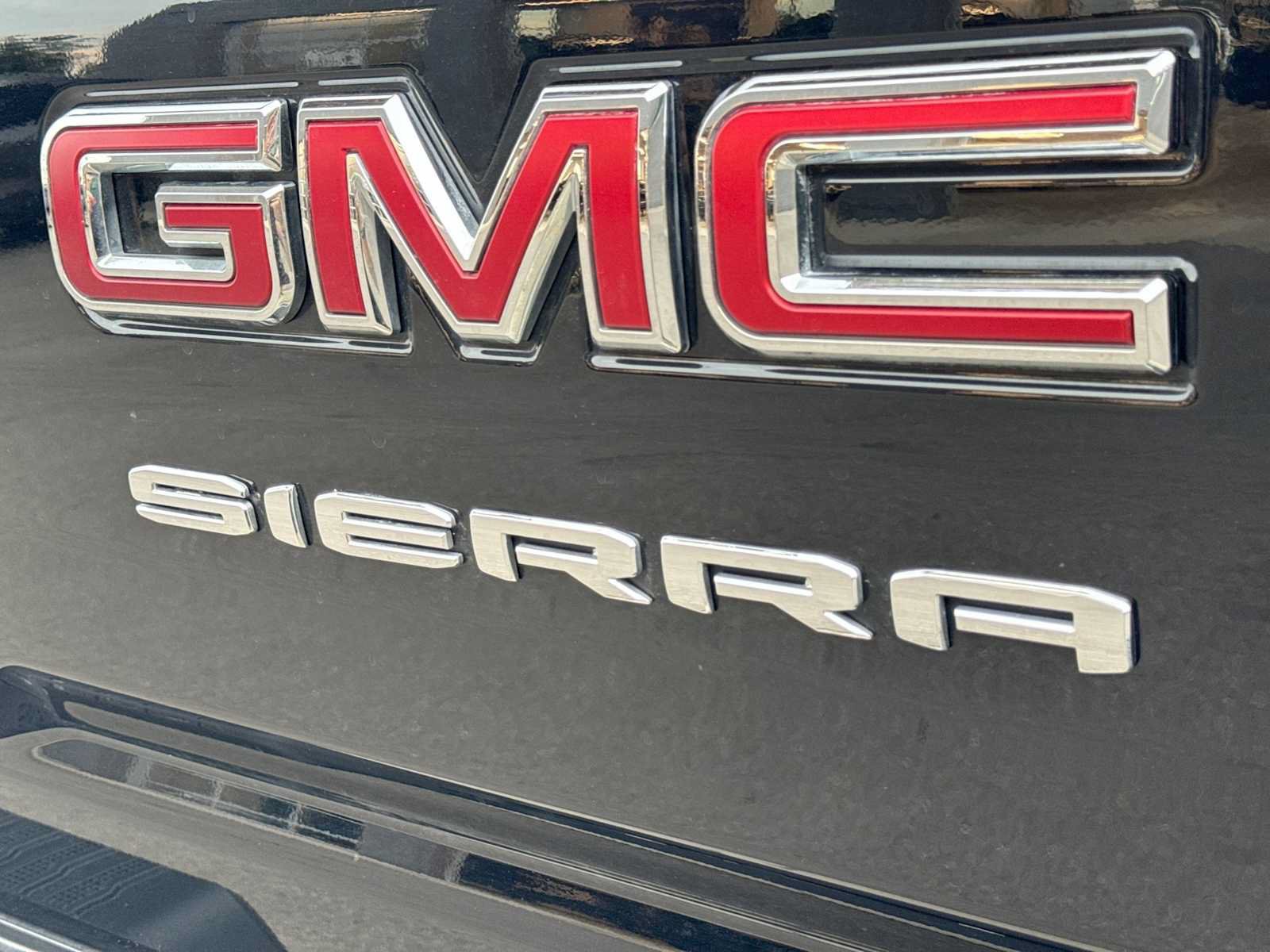 Used 2023 GMC Sierra 2500 Pro w/ Gooseneck/5TH Wheel Package AWD/4WD image 12