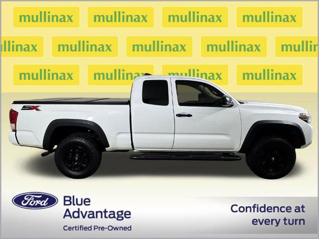 Used 2022 Toyota Tacoma SR w/ SX Package RWD image 2