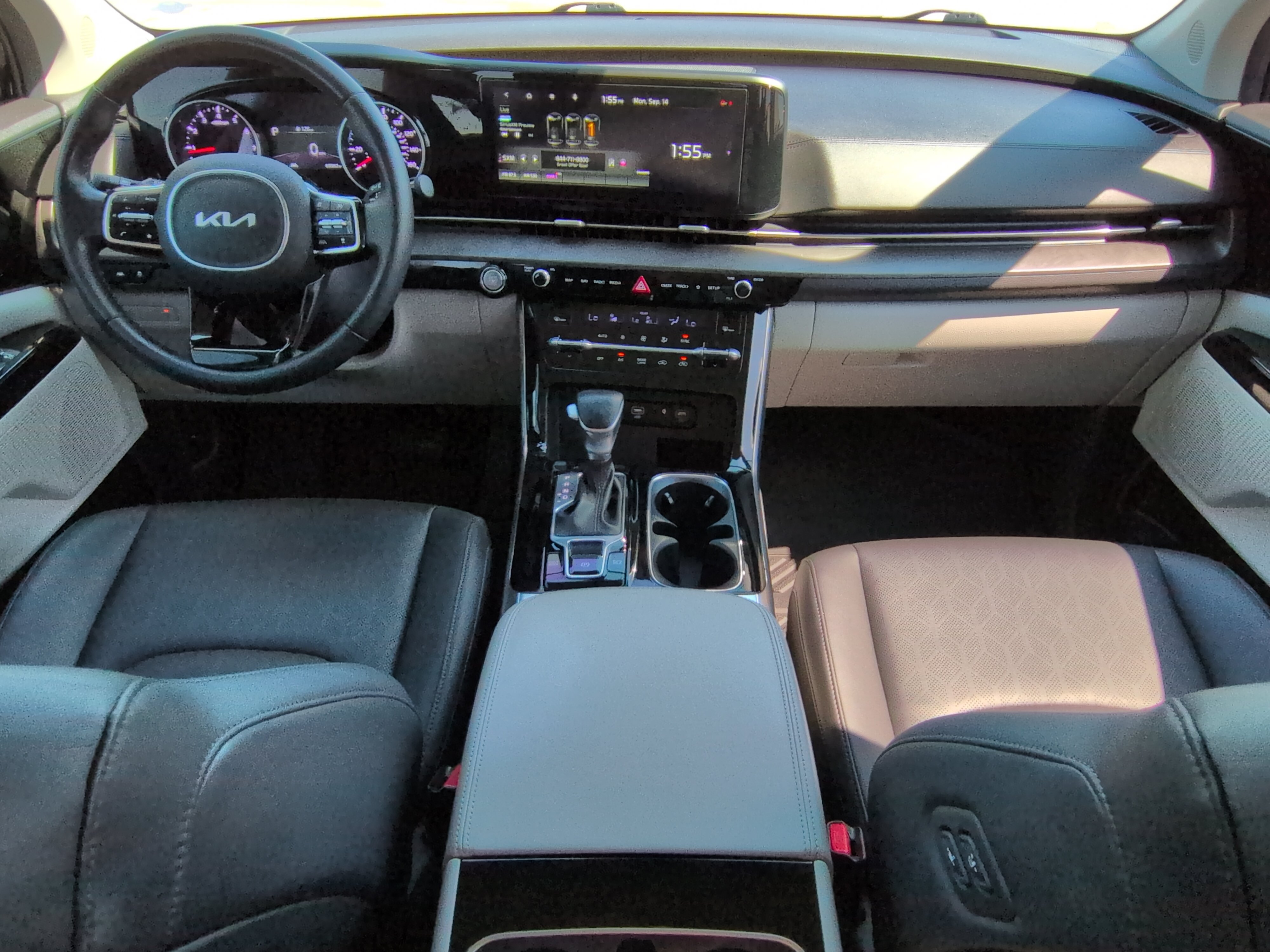 Used 2022 Kia Carnival SX FWD image 13