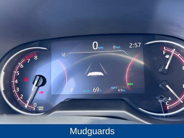 Used 2024 Toyota RAV4 XLE FWD image 16