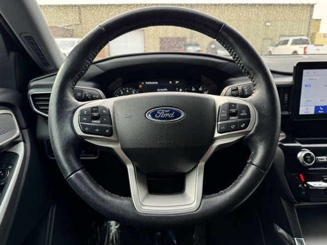 Certified 2023 Ford Explorer Limited w/ Equipment Group 301A image 28