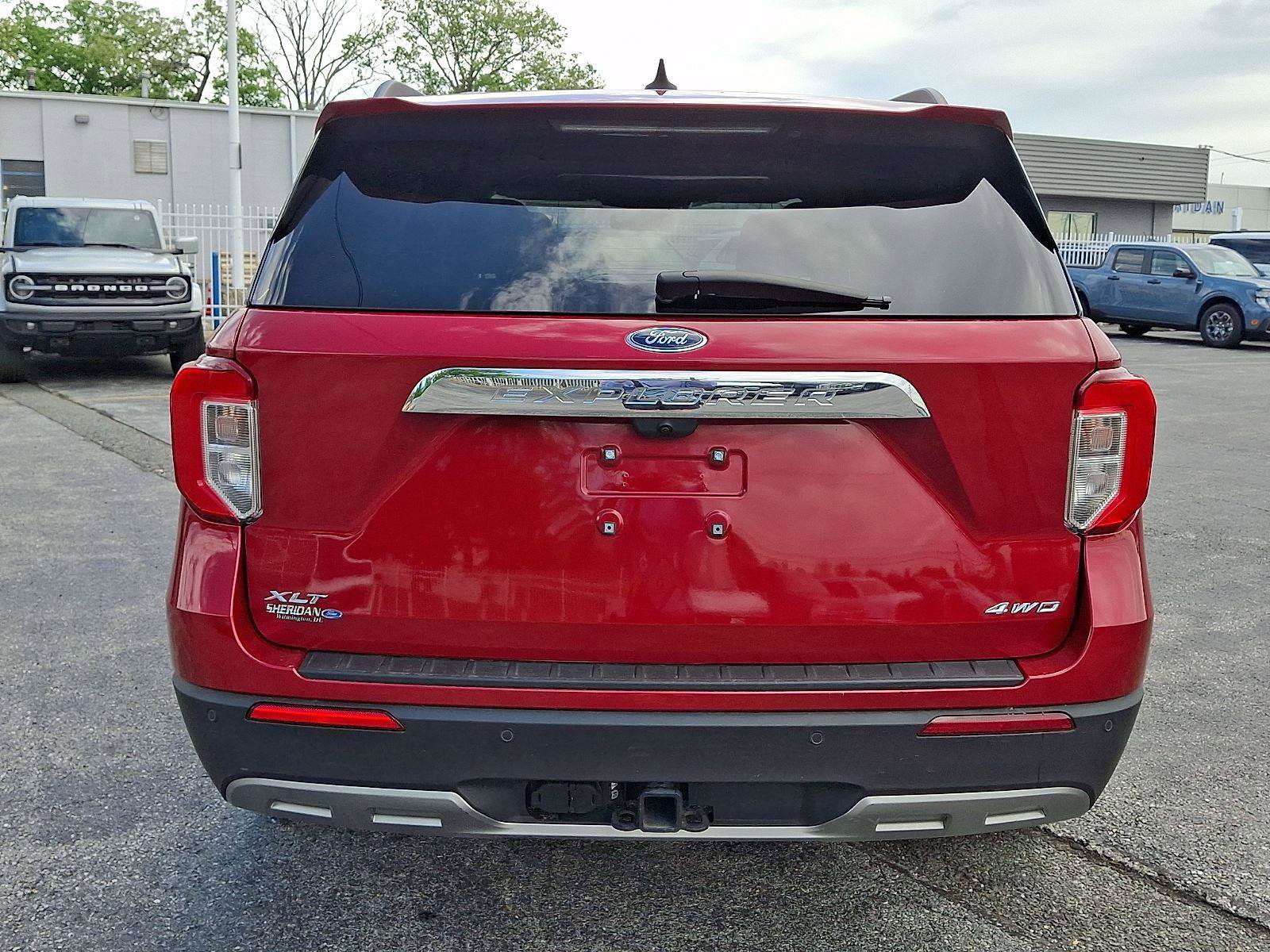 Certified 2023 Ford Explorer XLT w/ Equipment Group 202A AWD/4WD image 5