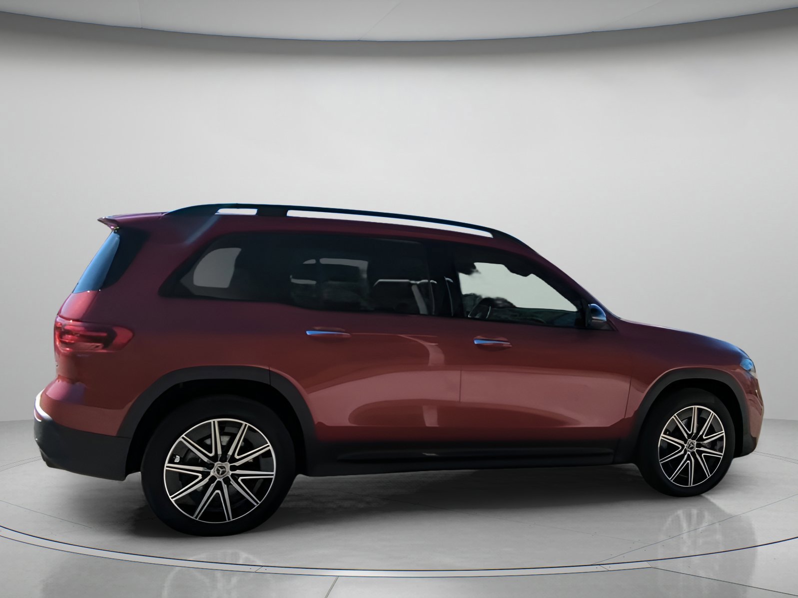 Used 2024 Mercedes-Benz EQB 300 4MATIC image 23