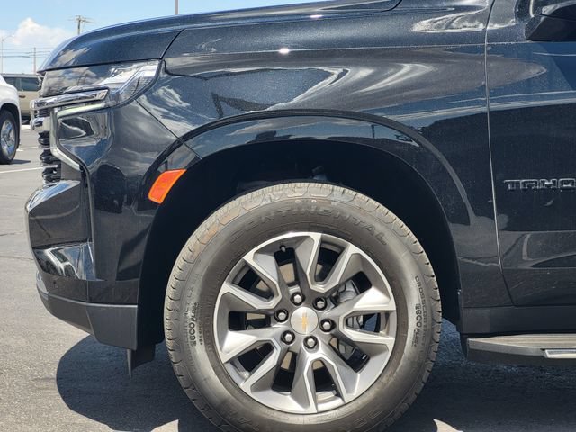 Used 2024 Chevrolet Tahoe LT w/ Luxury Package AWD/4WD image 9