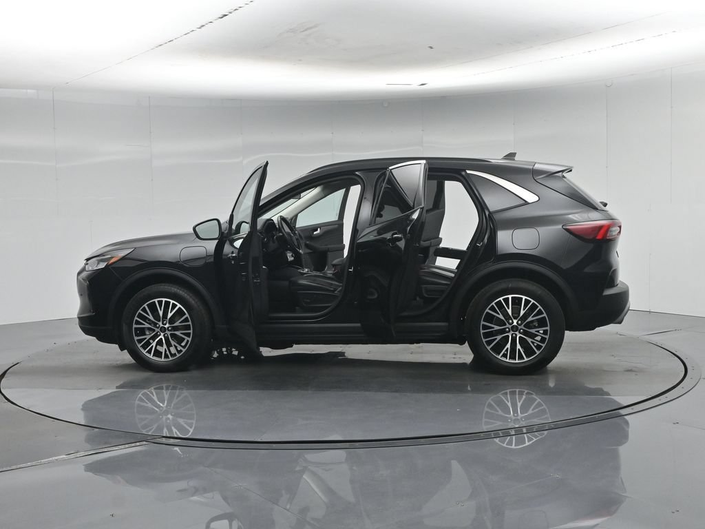 Certified 2023 Ford Escape SE FWD image 37