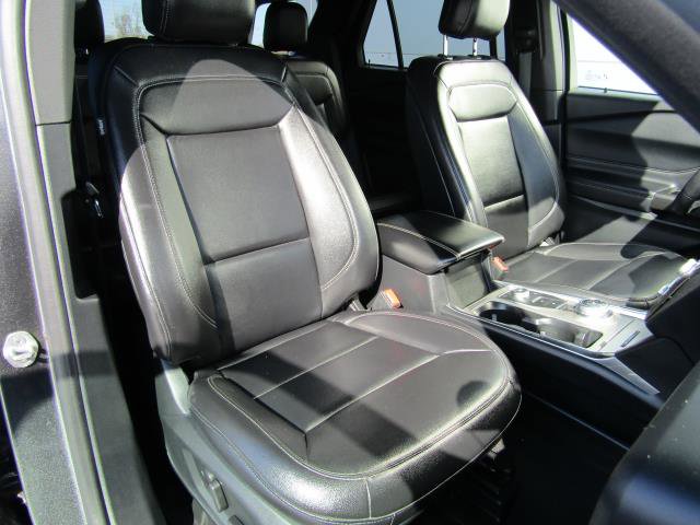 Certified 2020 Ford Explorer XLT w/ Equipment Group 202A image 10