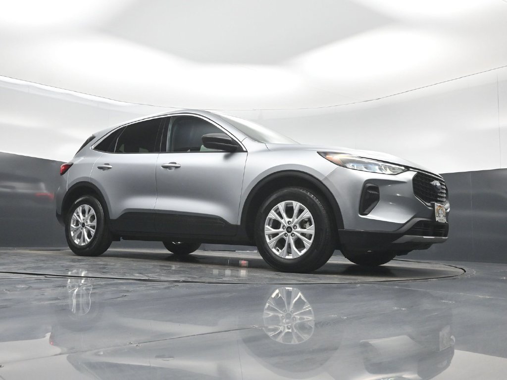 Certified 2024 Ford Escape Active FWD image 3
