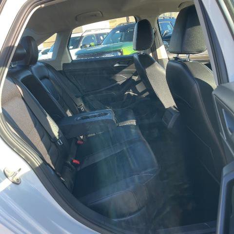 Used 2019 Volkswagen Jetta SEL Premium image 13