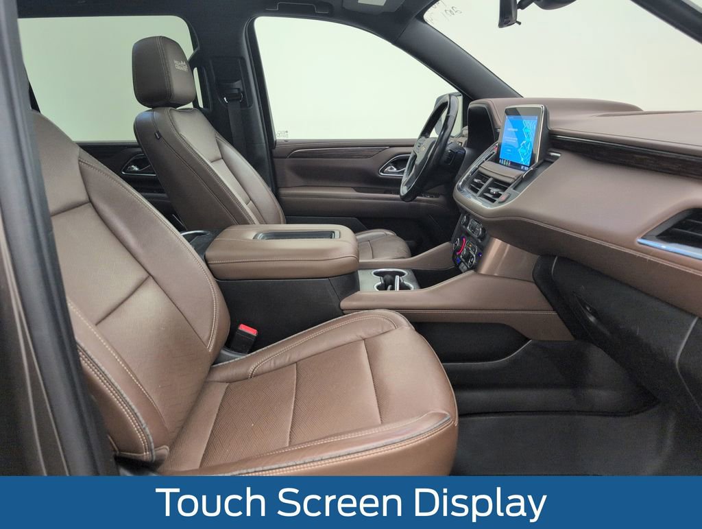 Used 2021 Chevrolet Suburban High Country w/ Premium Package AWD/4WD image 16