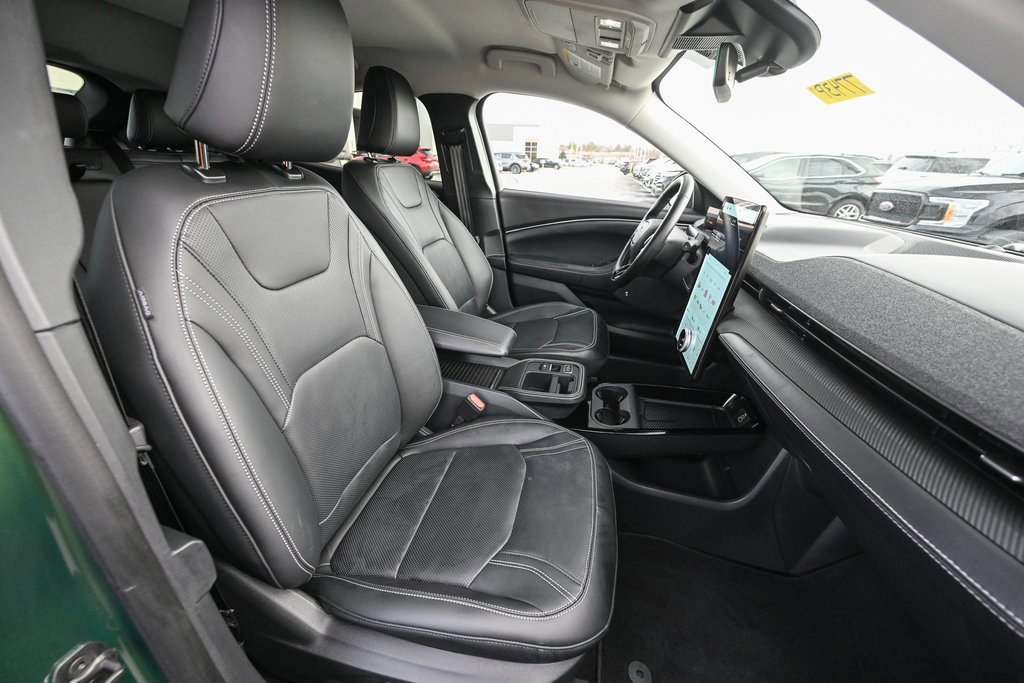 Certified 2025 Ford Mustang Mach-E Premium image 29