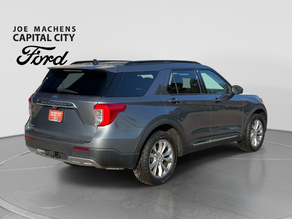 Certified 2023 Ford Explorer XLT w/ Equipment Group 202A AWD/4WD image 5