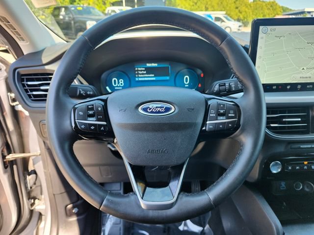 Certified 2023 Ford Escape Platinum AWD/4WD image 28