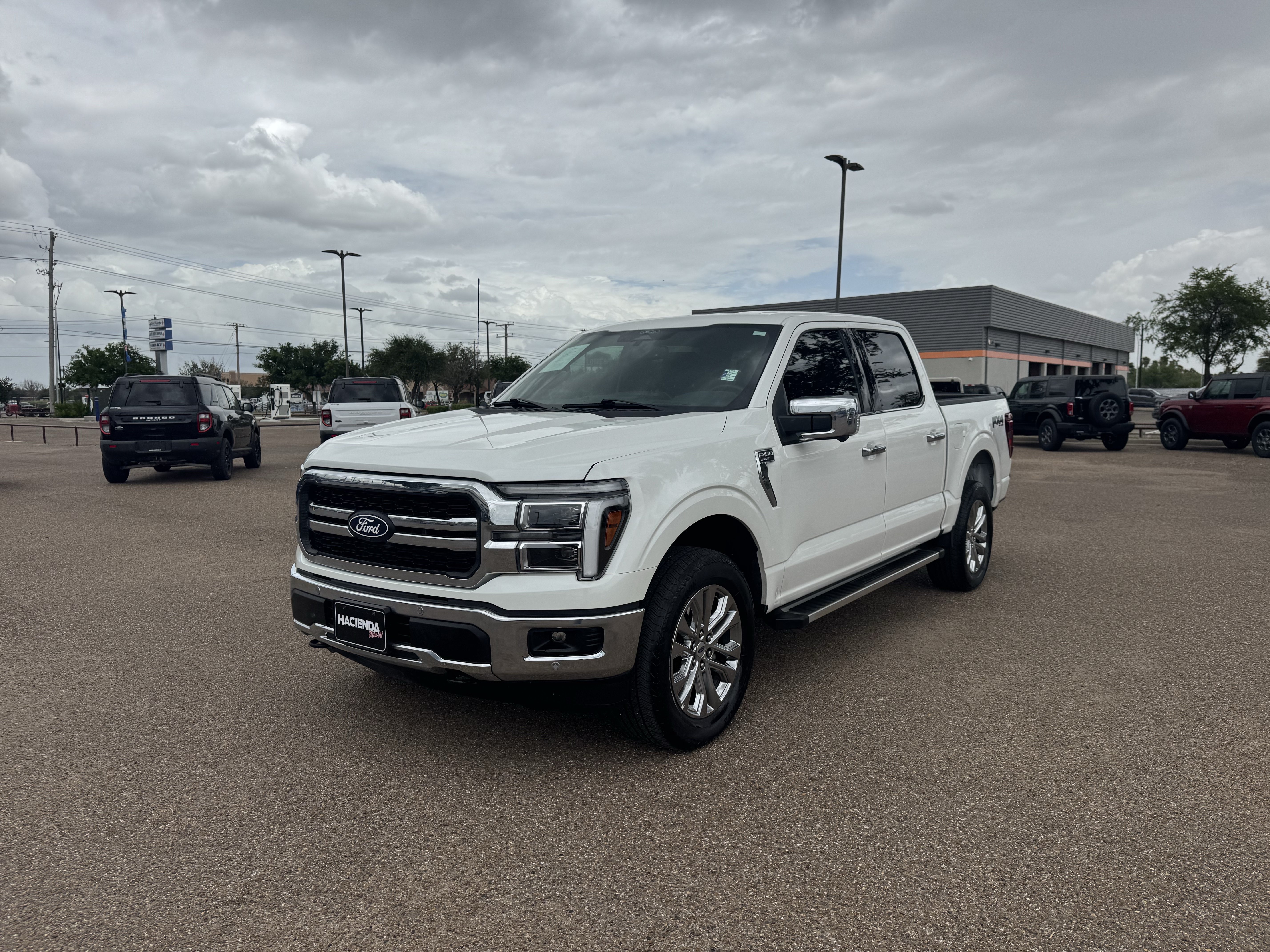 Certified 2025 Ford F150 Lariat w/ Equipment Group 501A Mid