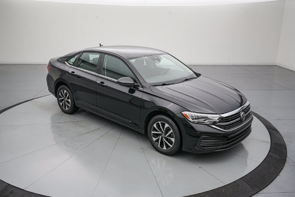 Used 2024 Volkswagen Jetta S FWD image 2