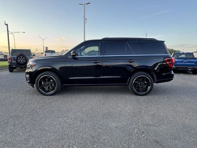 Certified 2022 Ford Expedition Limited image 2