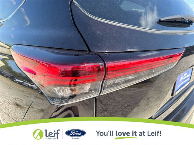 Used 2022 Toyota Highlander XLE image 38