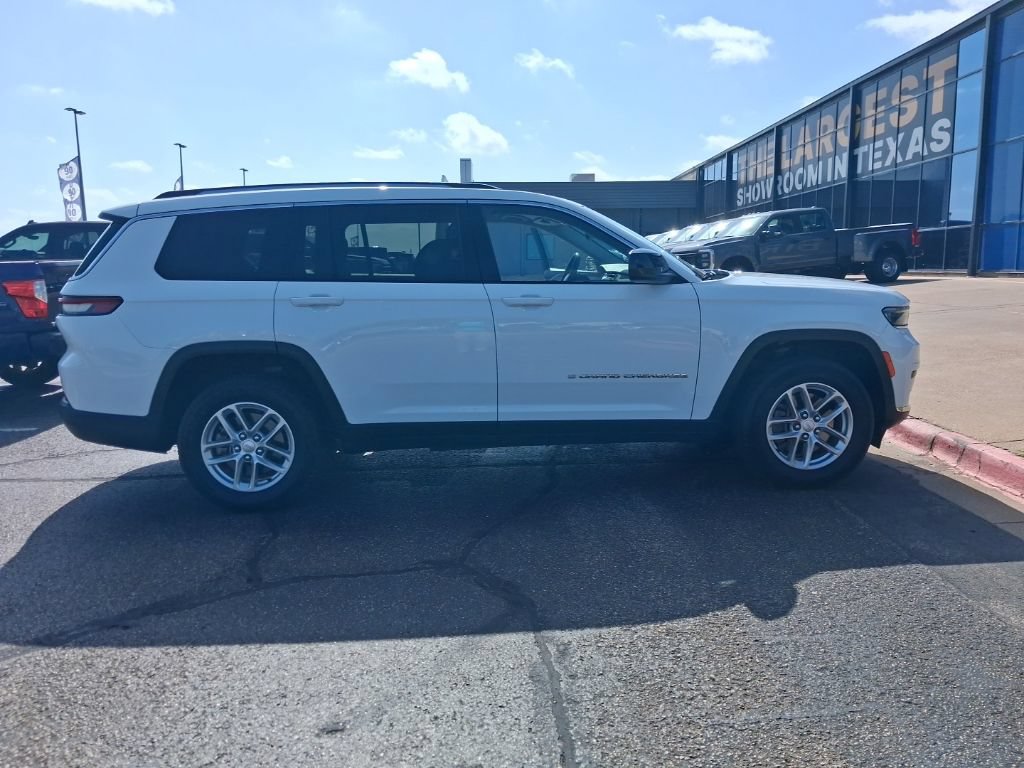 Used 2023 Jeep Grand Cherokee L Laredo RWD image 4