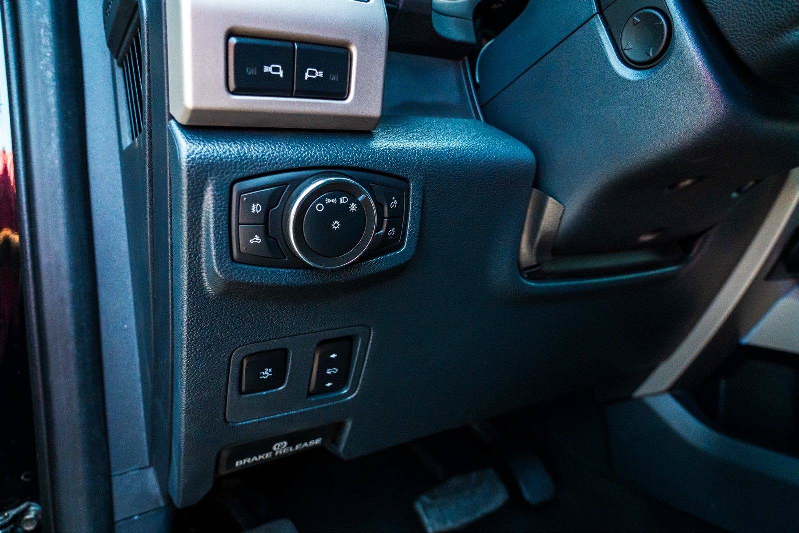 Certified 2022 Ford F250 Lariat w/ Tremor Off-Road Package AWD/4WD image 13