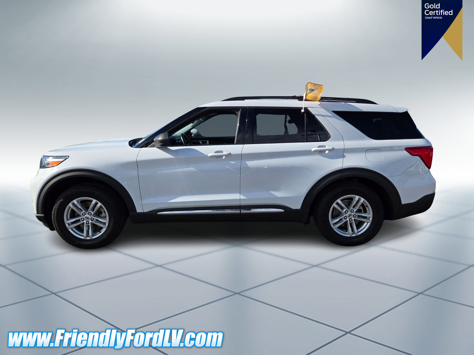 Certified 2021 Ford Explorer XLT w/ Equipment Group 202A image 2