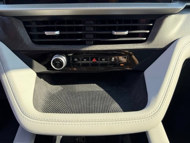 Certified 2026 Ford Explorer Platinum w/ LUX Leather Package AWD/4WD image 20