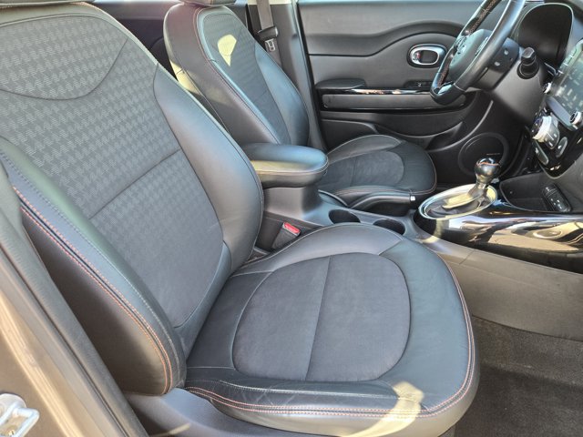 Used 2019 Kia Soul ! w/ Technology Package FWD image 12