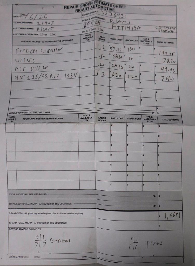 Used 2022 Toyota Sienna XLE w/ XLE Plus Package image 13