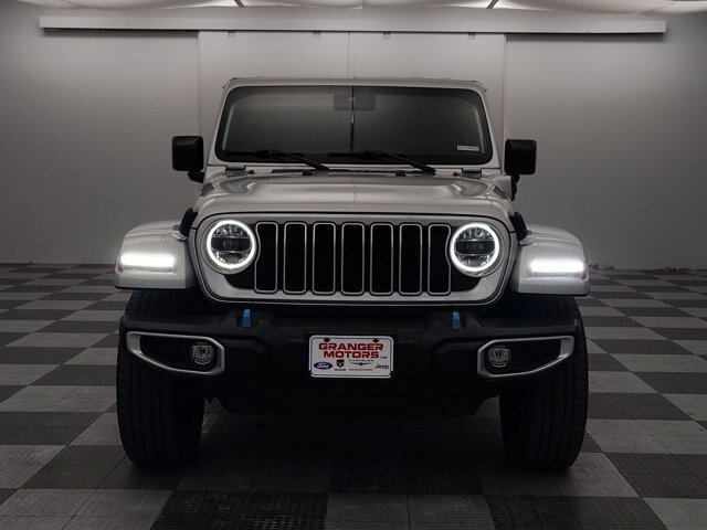 Used 2024 Jeep Wrangler Unlimited Sahara AWD/4WD image 5