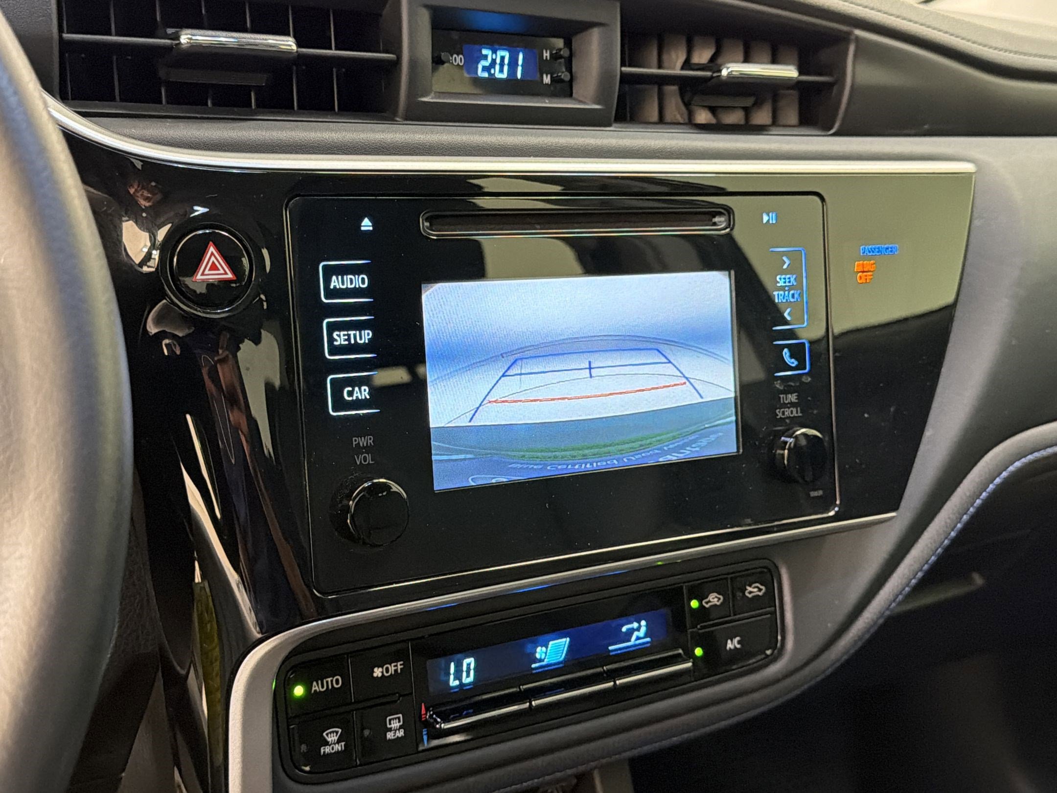 Used 2019 Toyota Corolla SE FWD image 24