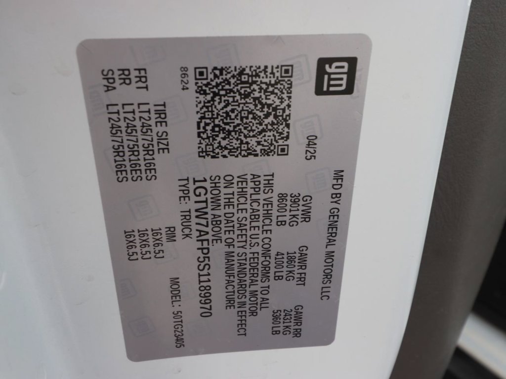 Used 2025 GMC Savana 2500 w/ Driver Convenience Package RWD image 22