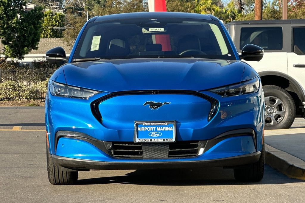 Certified 2025 Ford Mustang Mach-E Premium image 9
