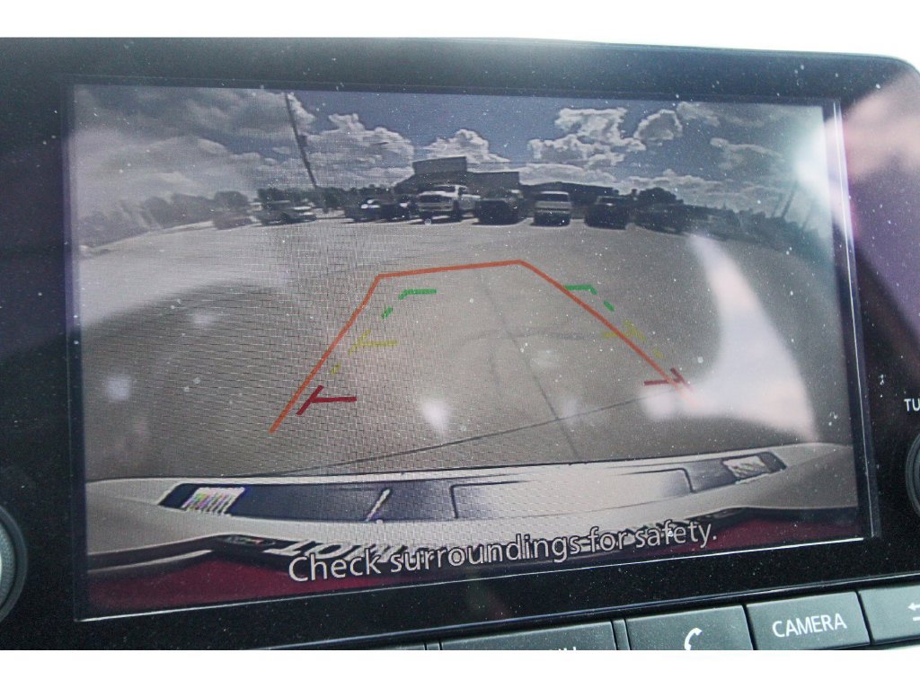 Used 2024 Nissan Rogue S FWD image 24