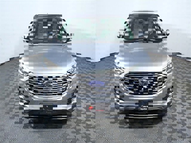Certified 2023 Ford Edge Titanium w/ Equipment Group 301A image 6