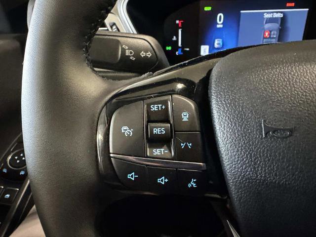 Certified 2025 Ford Escape Base image 18