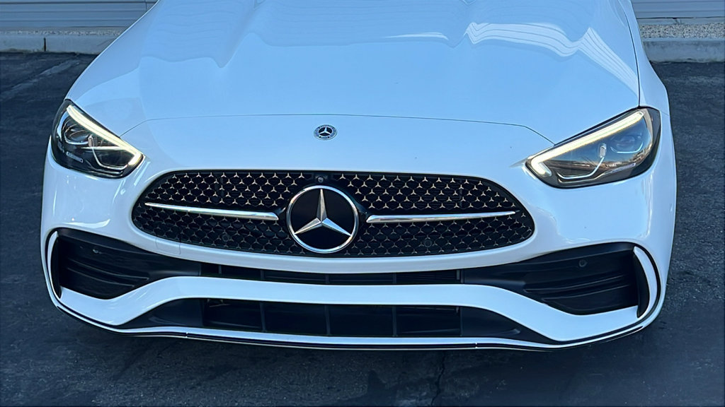 Used 2023 Mercedes-Benz C 300 Sedan image 3